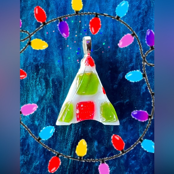 Bonnie’s Bling One Of A Kind Fused Glass Jewelry and Accessories to Wear. - Picture 7 of 14